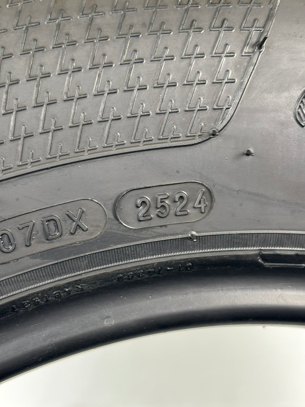 215/70 R15C 107S Kleber Transpro 4S