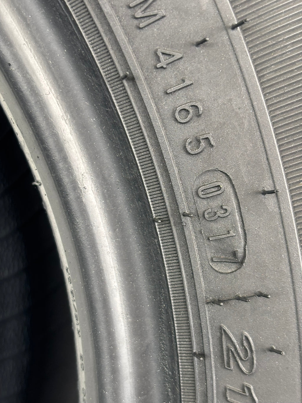 215/70 R15C 107/109S Nexen Roadian Ct8
