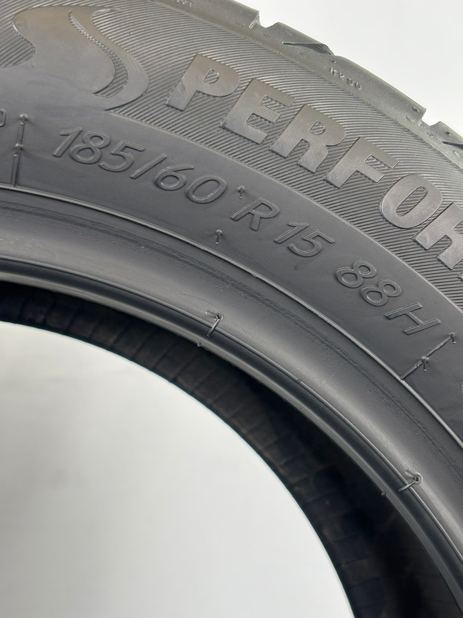 185/60 R15 88H XL Tigar High Performance