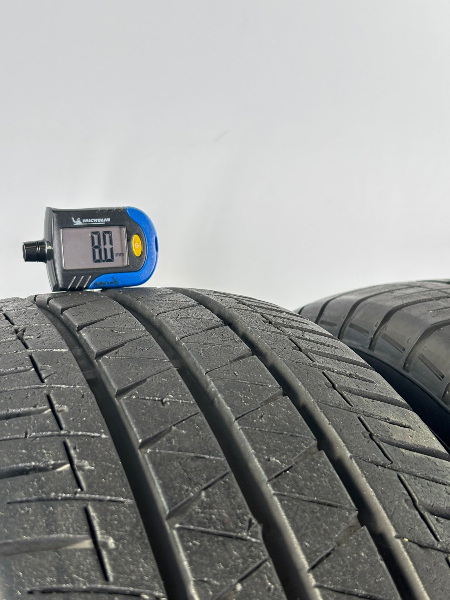 225/70 R15C 112/110S Yokohama BlueEarth