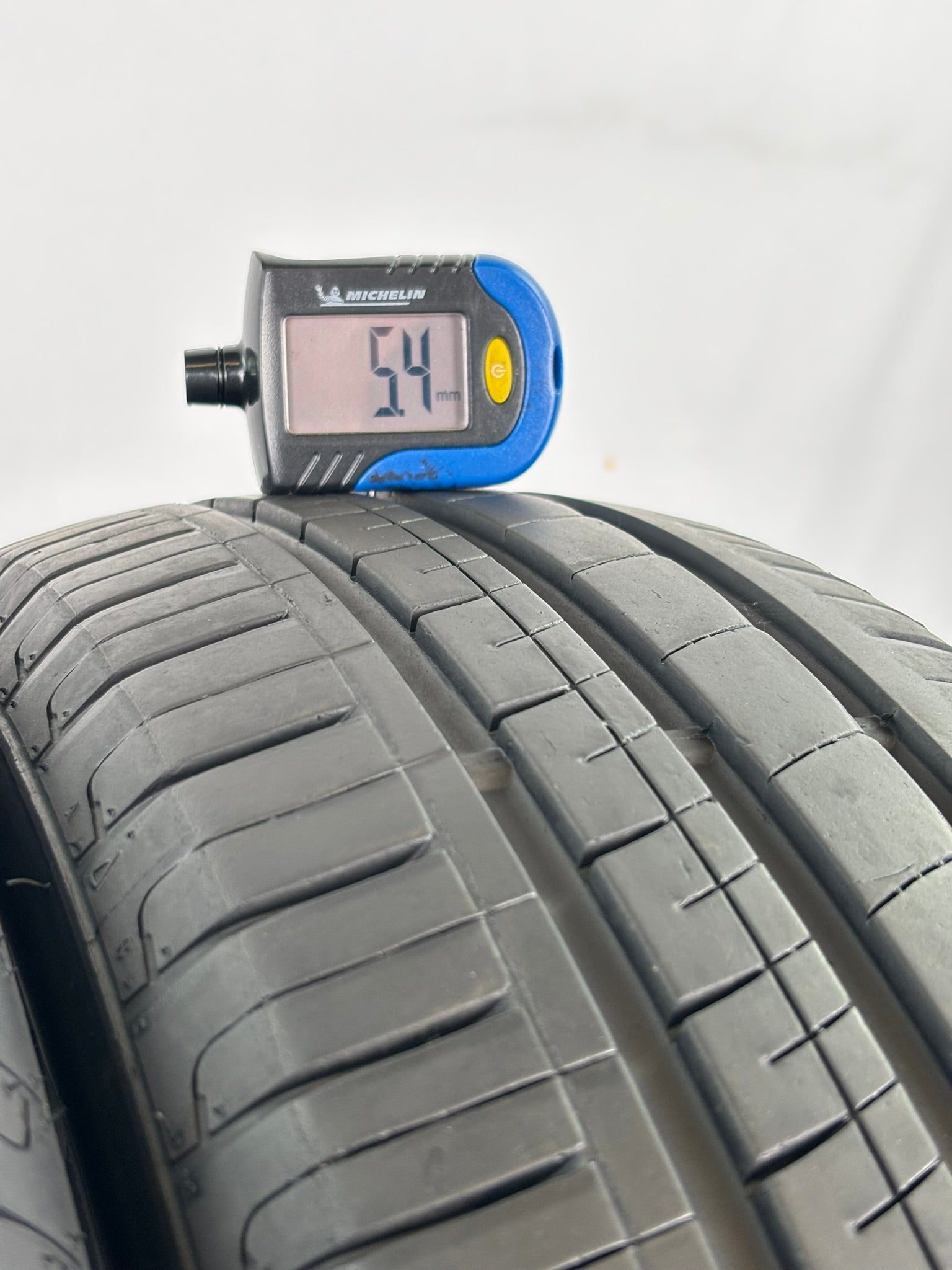 185/65/ R15 92T XL Aplus A609