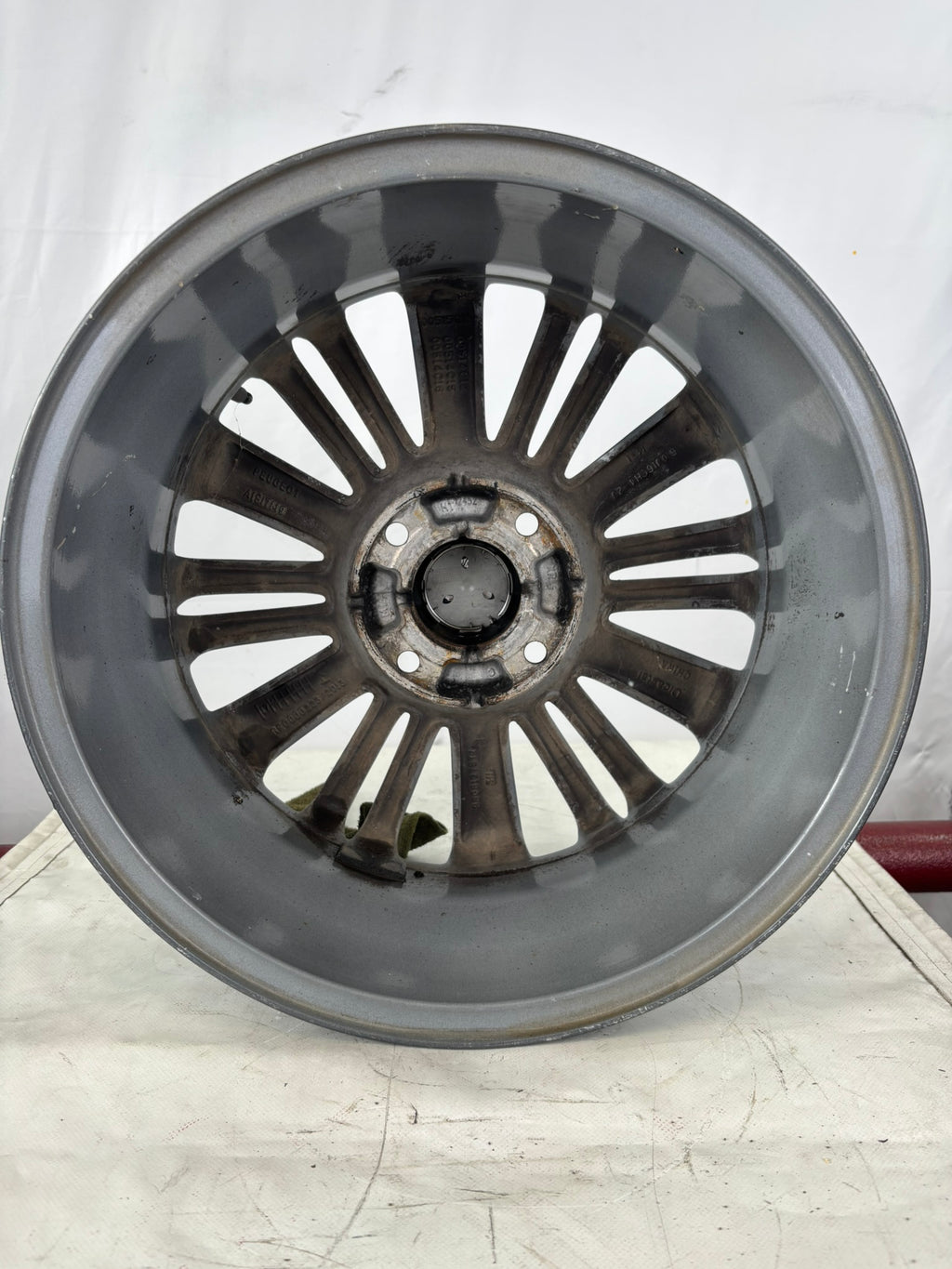 1 Cerchio in lega Peugeot 16"