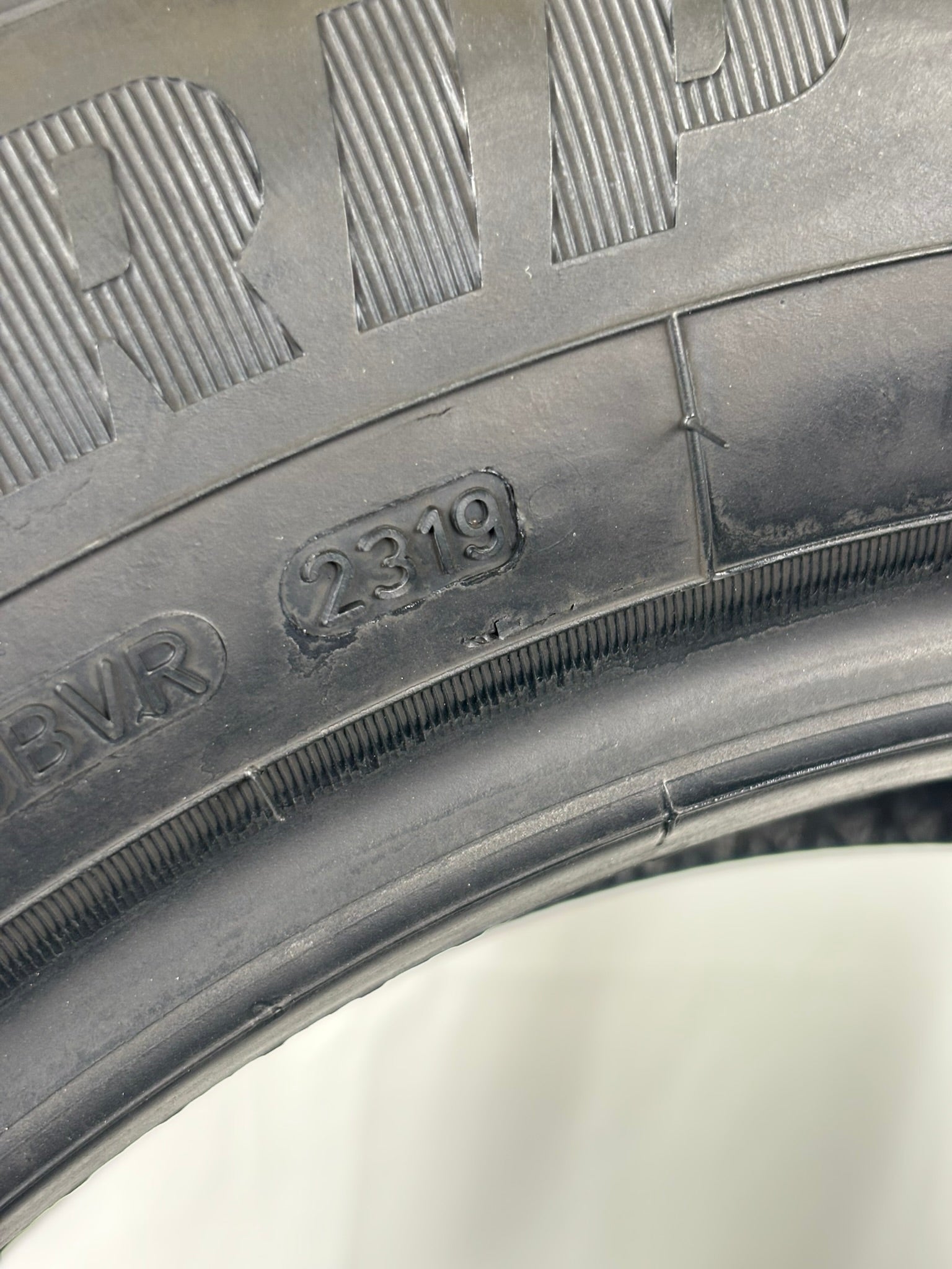 215/60 R17 96H Good Year M+S