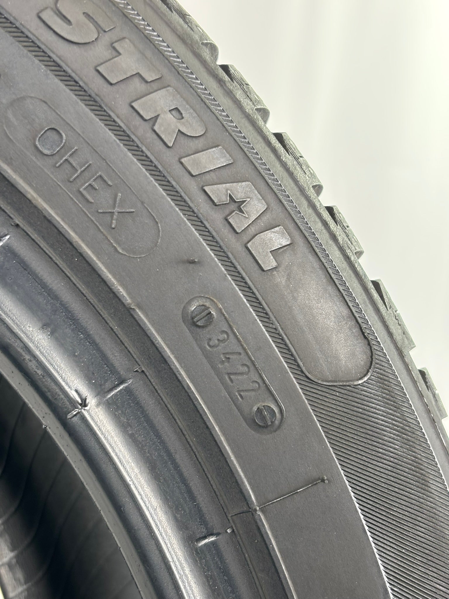 215/55 R17 94V Strial All Season M+S