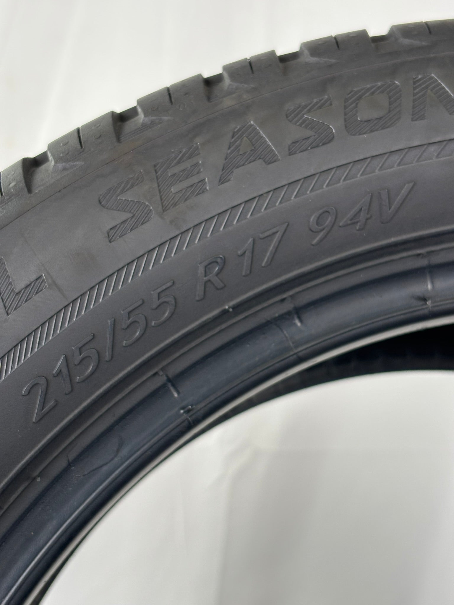 215/55 R17 94V Strial All Season M+S