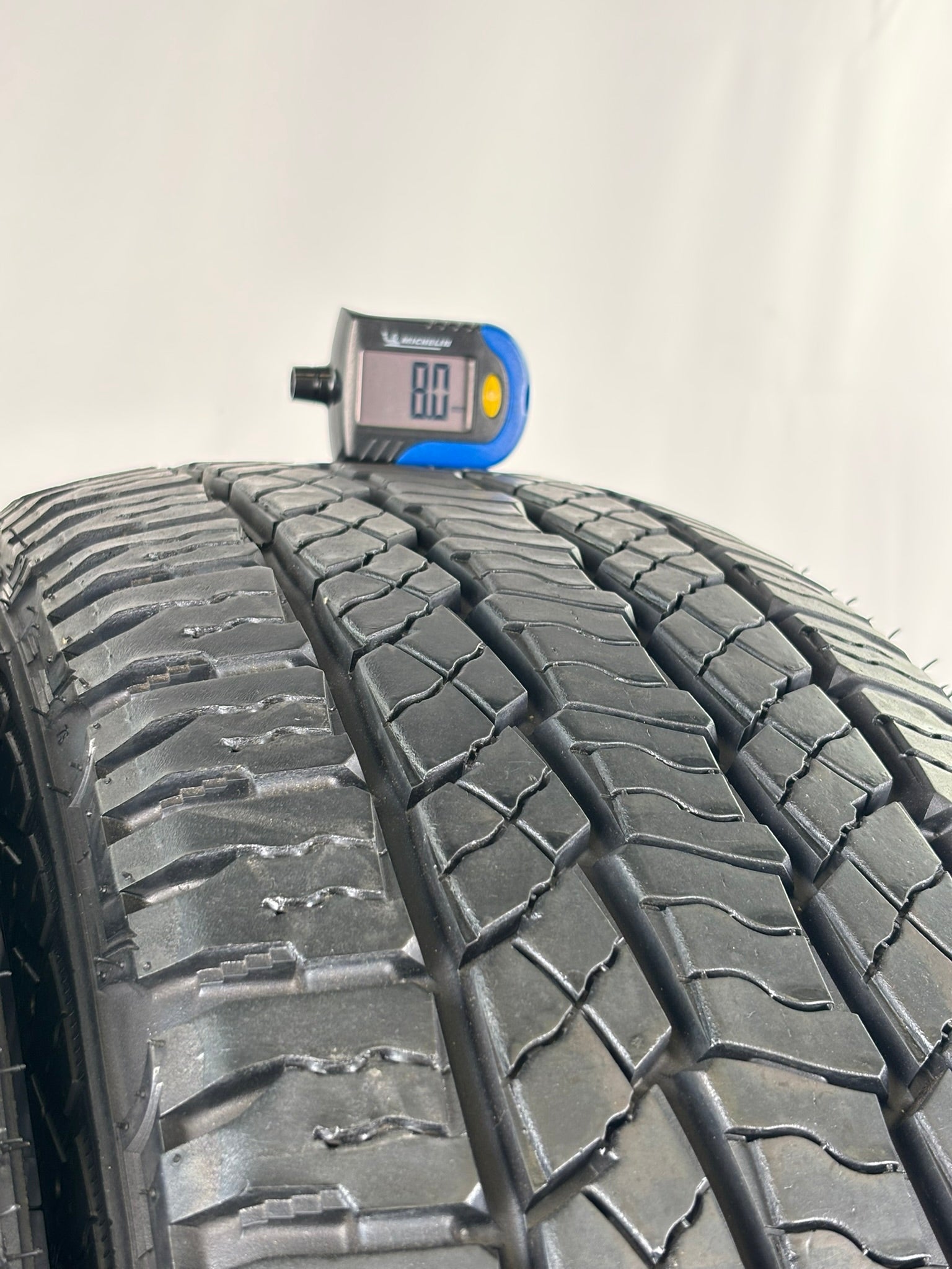 245/65 R17 111T Nexen Roadian At 4x4