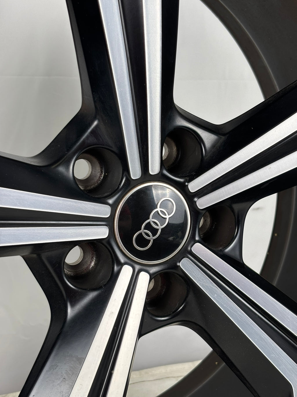 1 Cerchio in lega Audi Sport da 20"