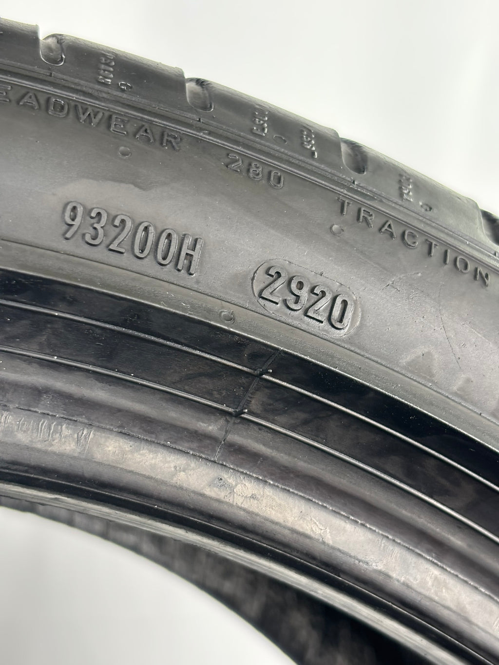 245/40 R19 98Y Pirelli Pzero