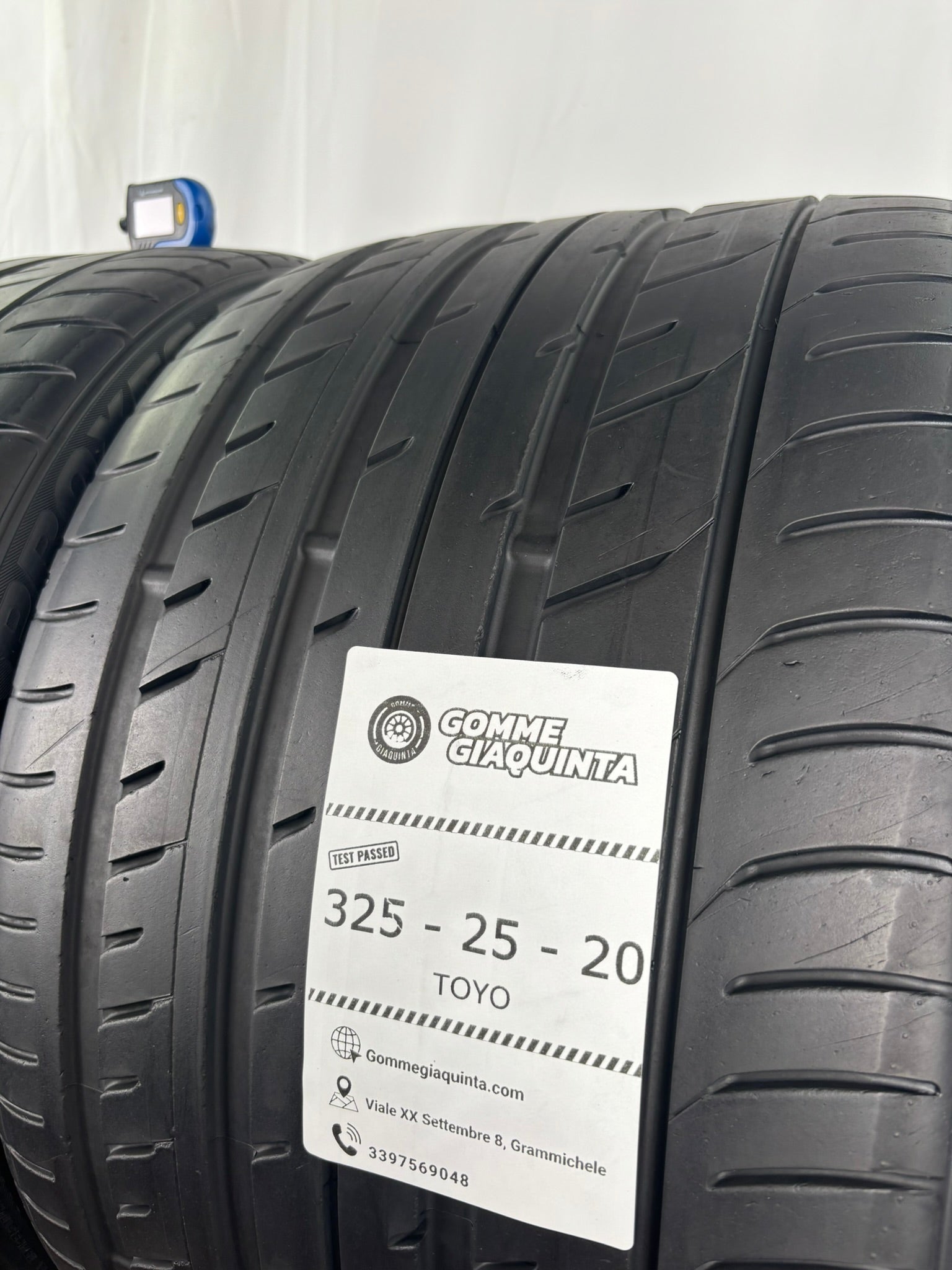 325/25 R20 101Y Toyo Proxes T1 Sport
