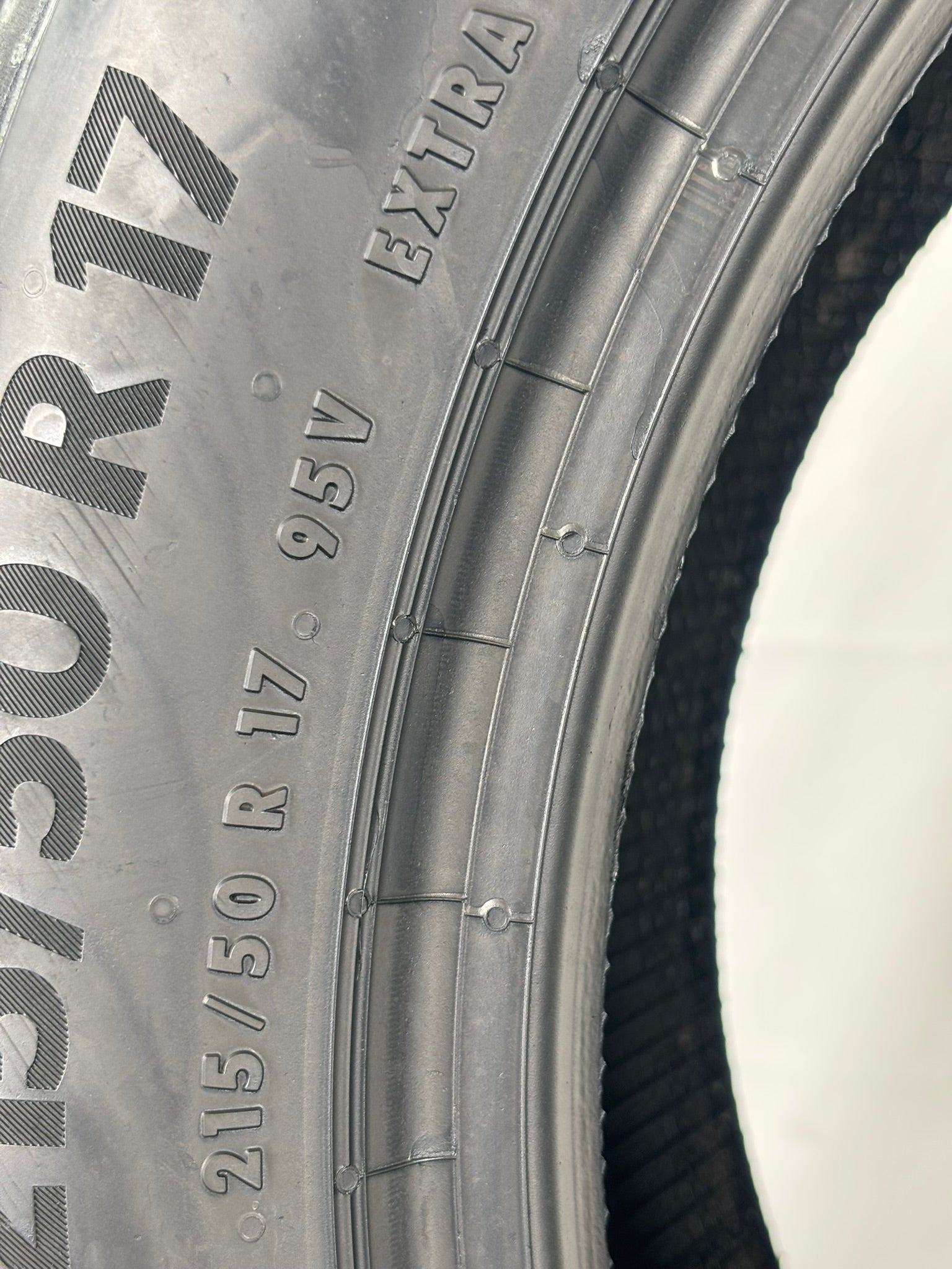 215/50 R17 95V XL Continental EcoContact