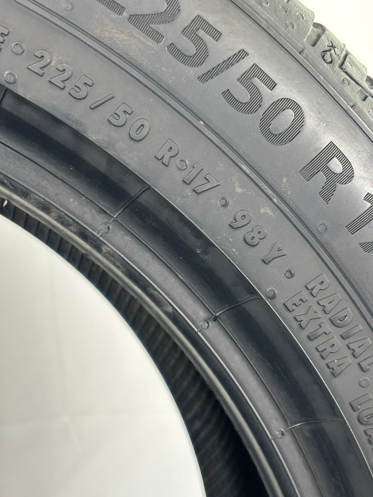 225/50 R17 98Y XL Barum Bravuruis5 hm