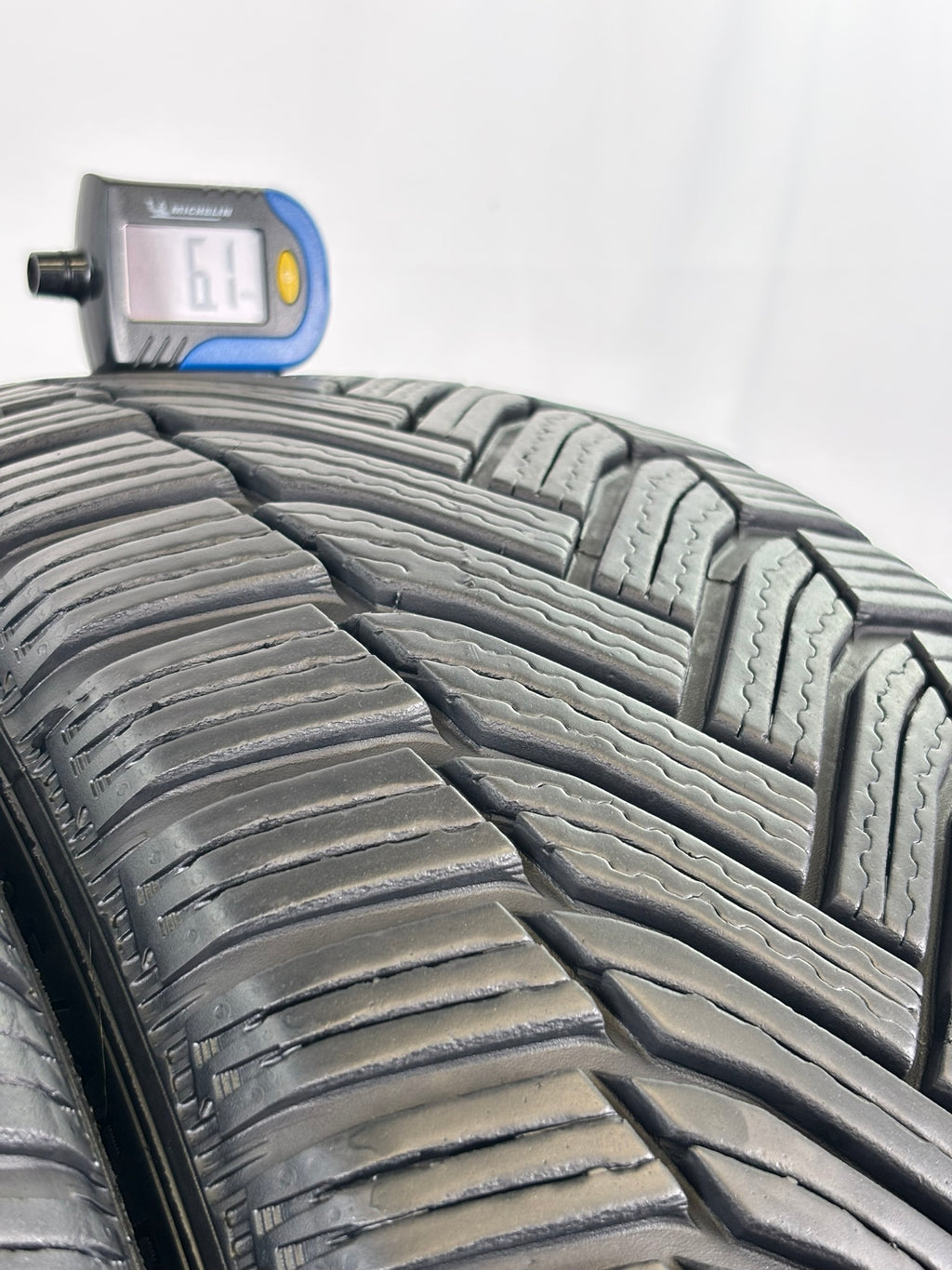 225/45 R17 94V XL Michelin Alpin 6 M+S