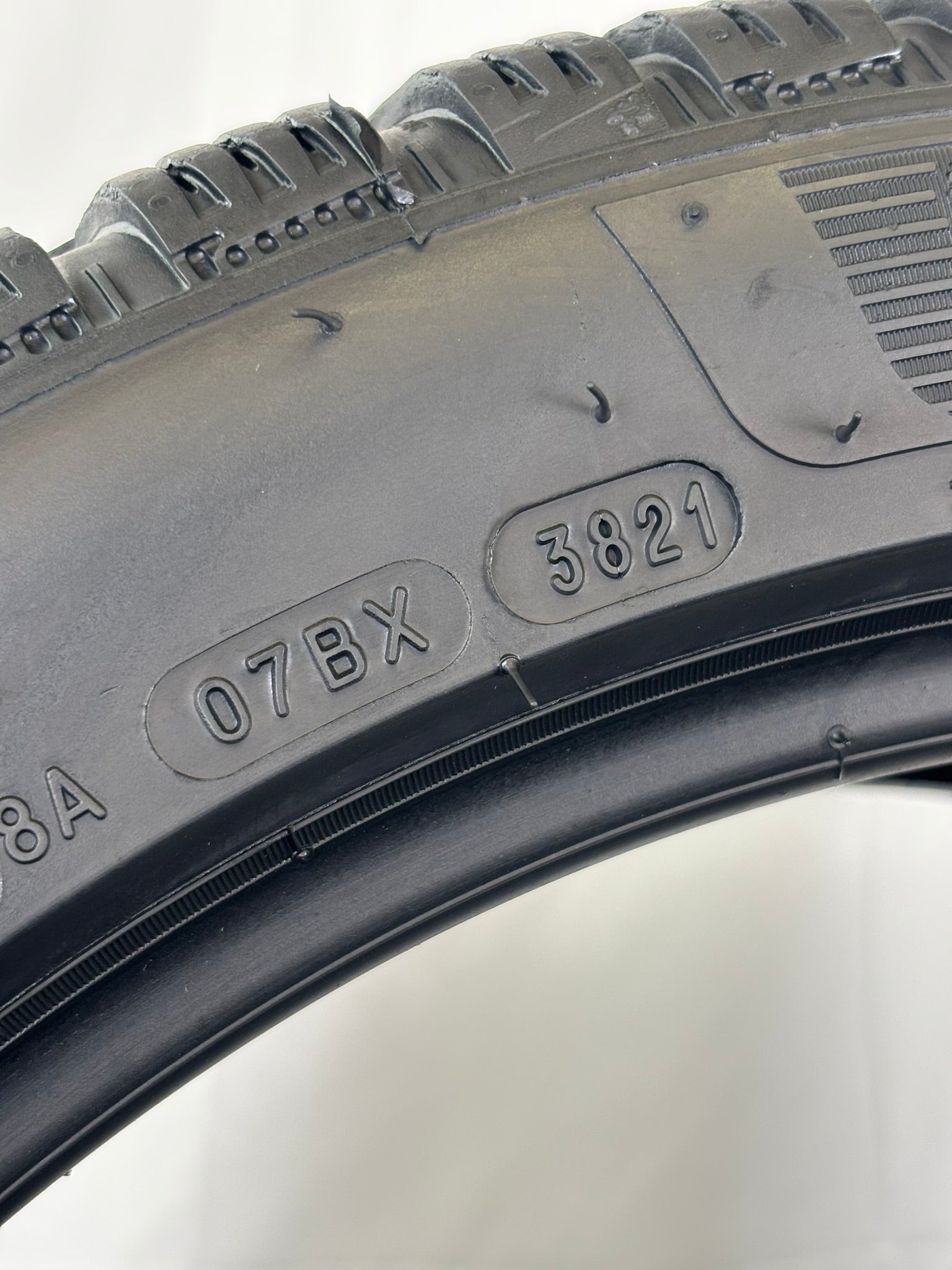 225/45 R17 94V XL Michelin Alpin 6 M+S