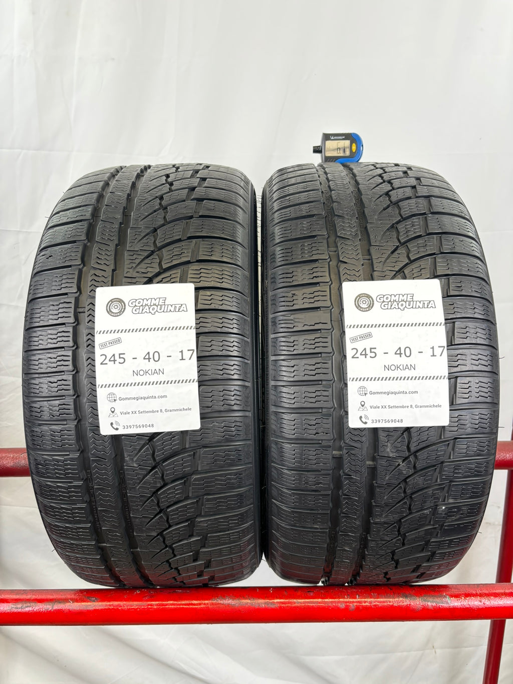 245/40 R17 95H XL Nokian Wr r4 M+S