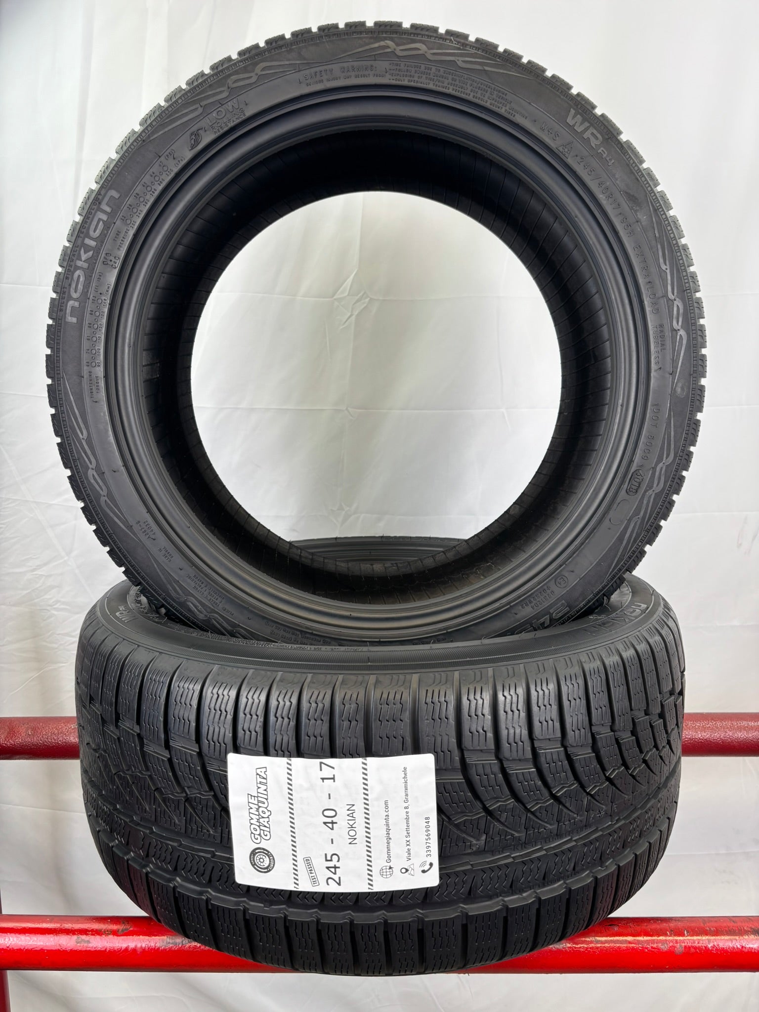 245/40 R17 95H XL Nokian Wr r4 M+S