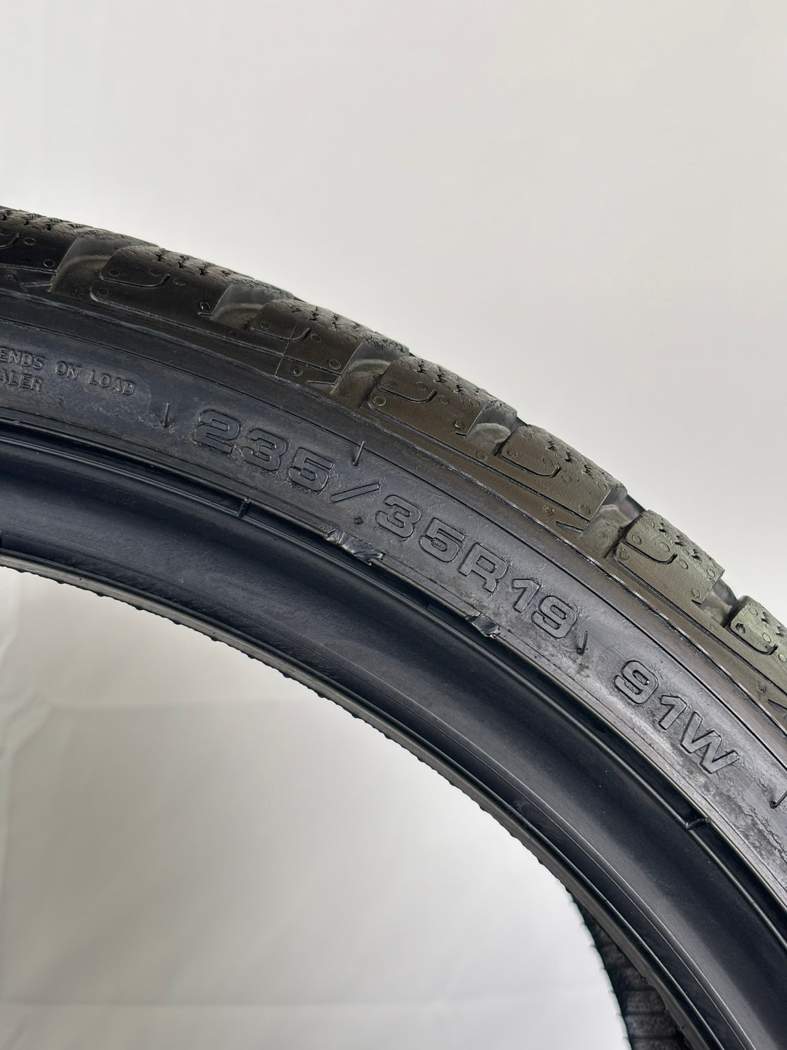 235/35 R19 91W XL Good Year Ultra Grip M+S