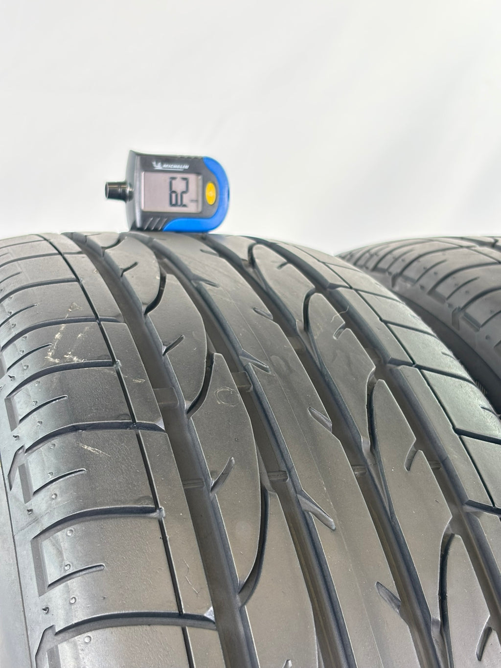235/45 R19 95V Bridgestone Dueler H/P Sport RFT MO