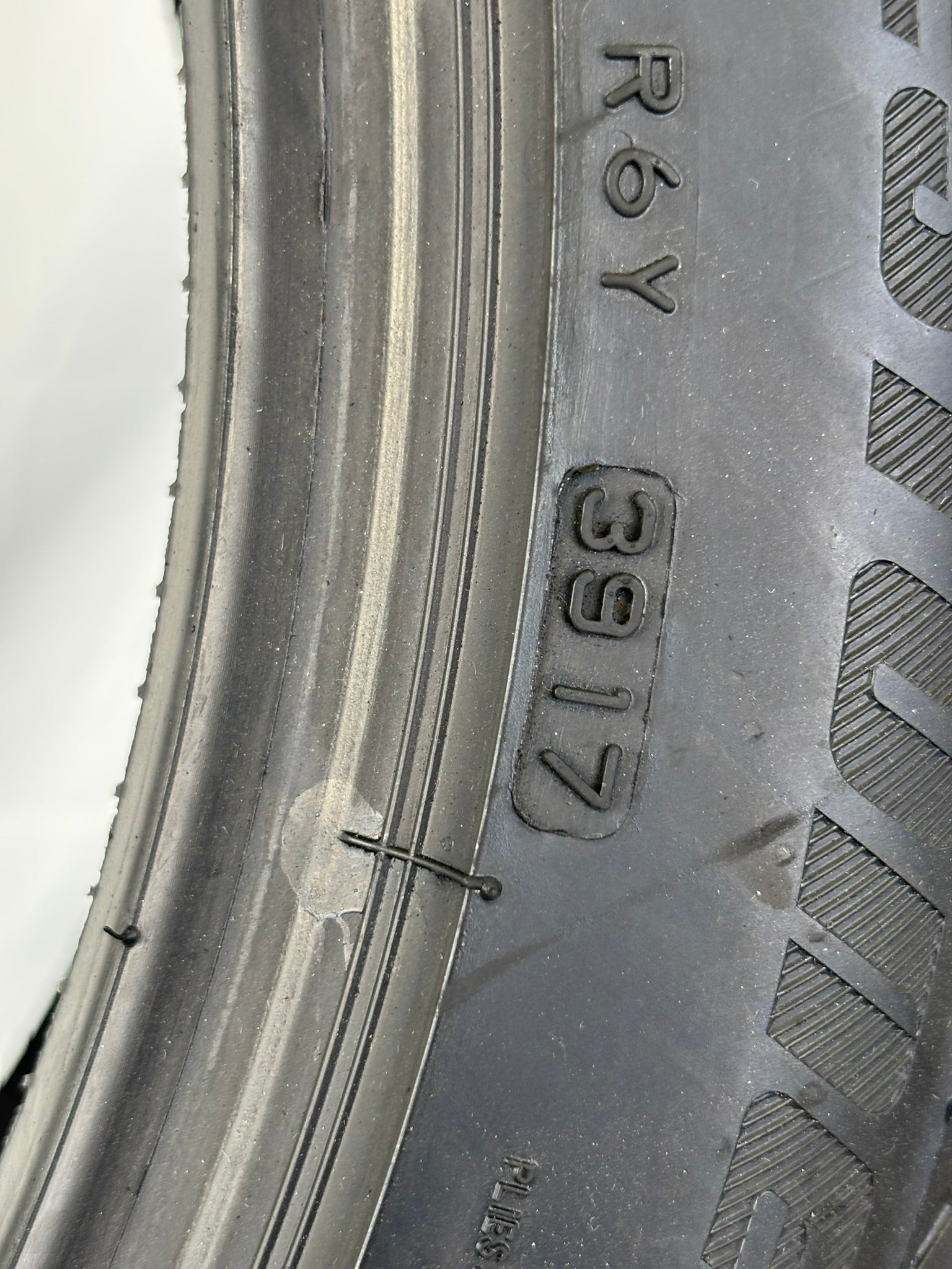 235/45 R19 95V Bridgestone Dueler H/P Sport RFT MO