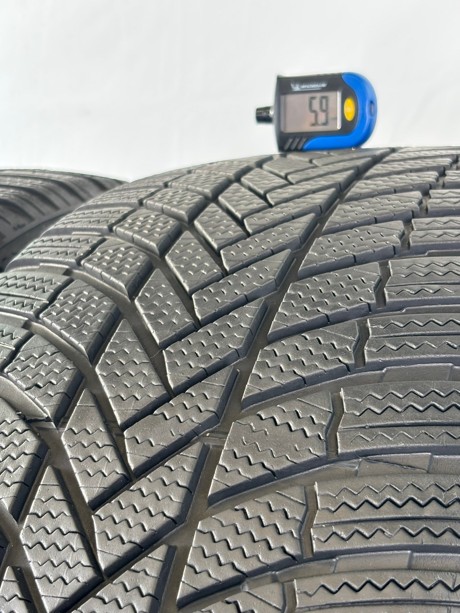285/40 R21 109V XL Bridgestone Blizzak LM005