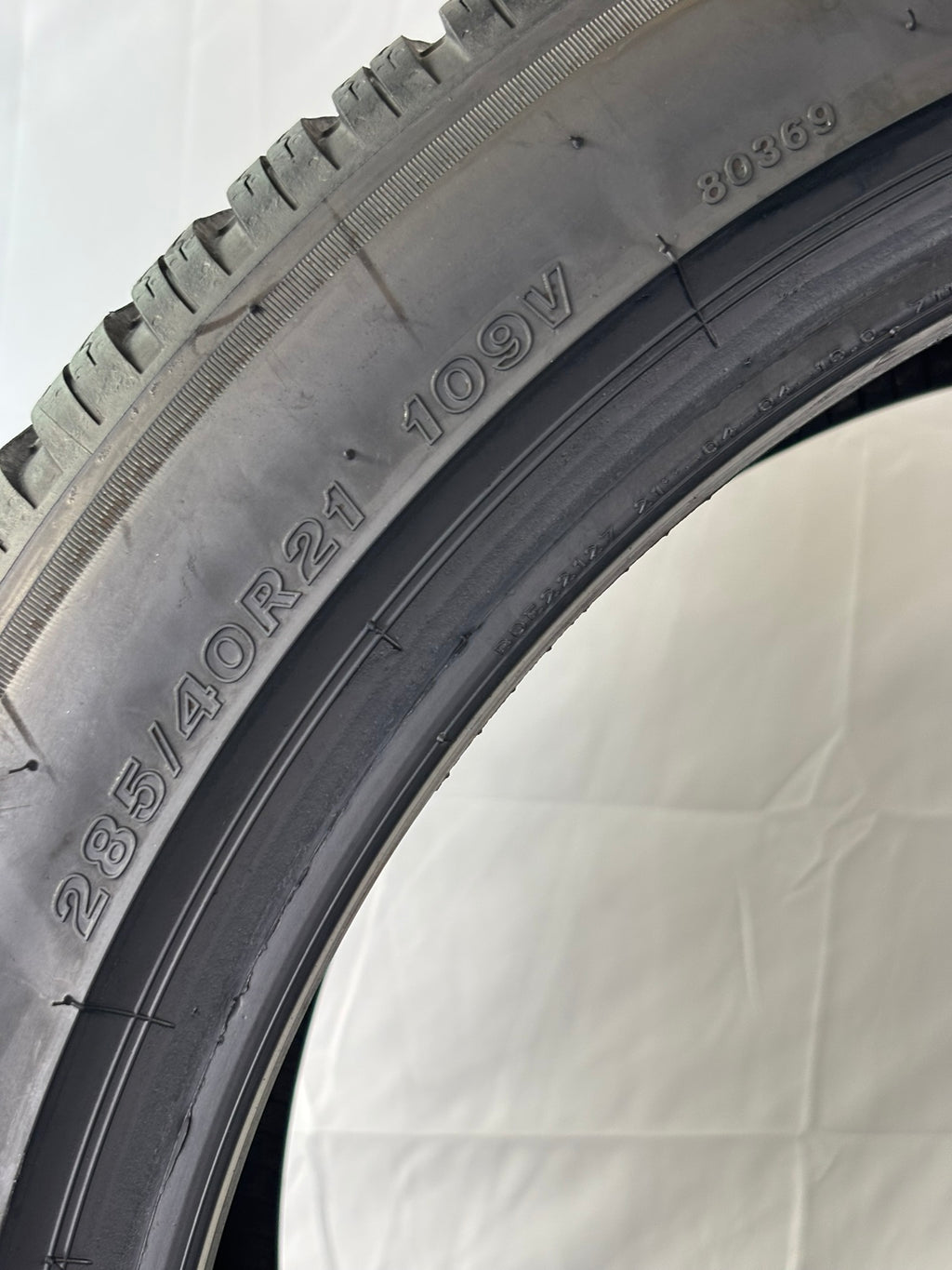 285/40 R21 109V XL Bridgestone Blizzak LM005