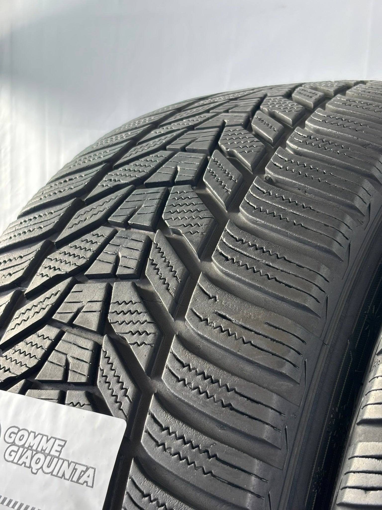 245/45 R19 102V Hankook Winter I*cept Evo3 M+S
