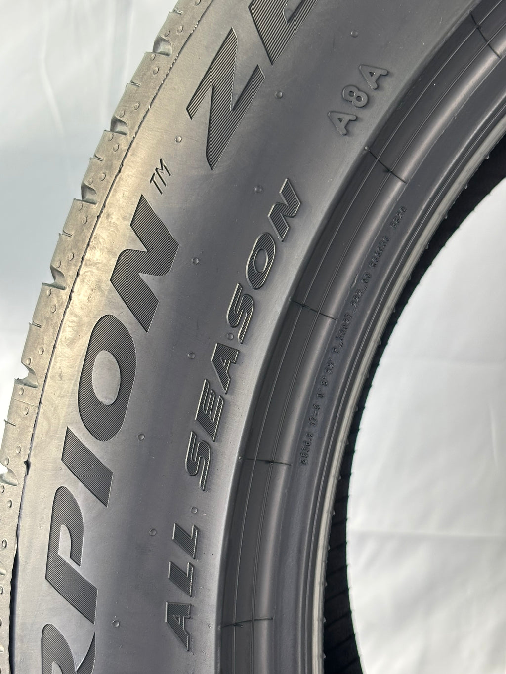 285/45 R21 113Y Pirelli Scorpion Zero All Season M+S