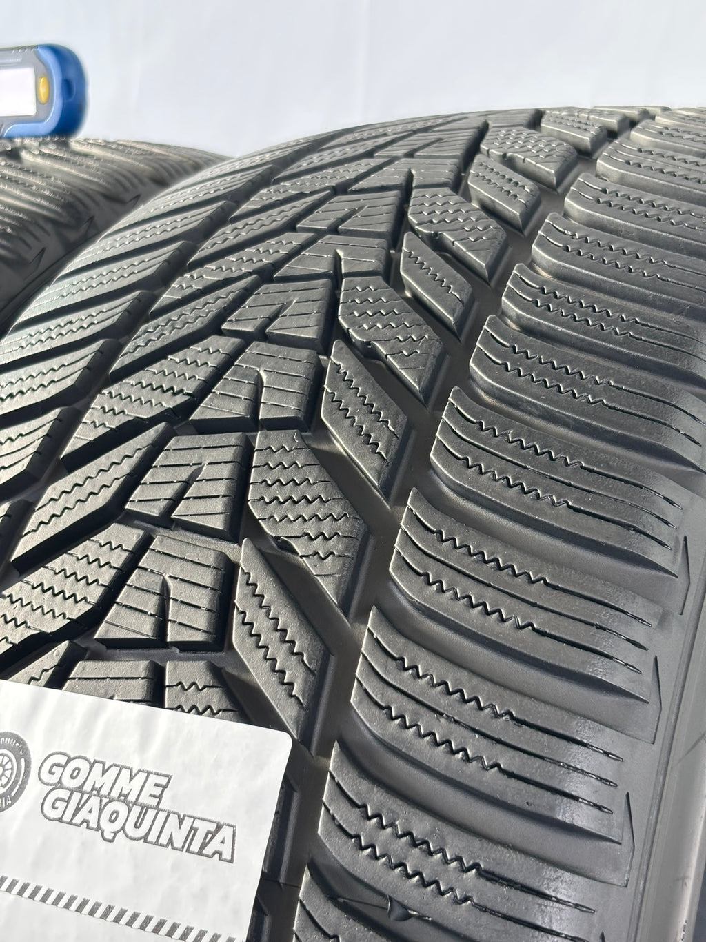 255/35 R20 97W Hankook I*cept 3 M+S
