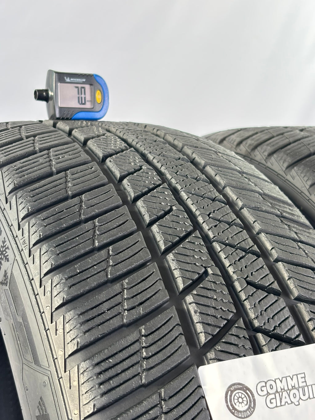 245/45 R19 102V XL Barum Polaris 5 M+S