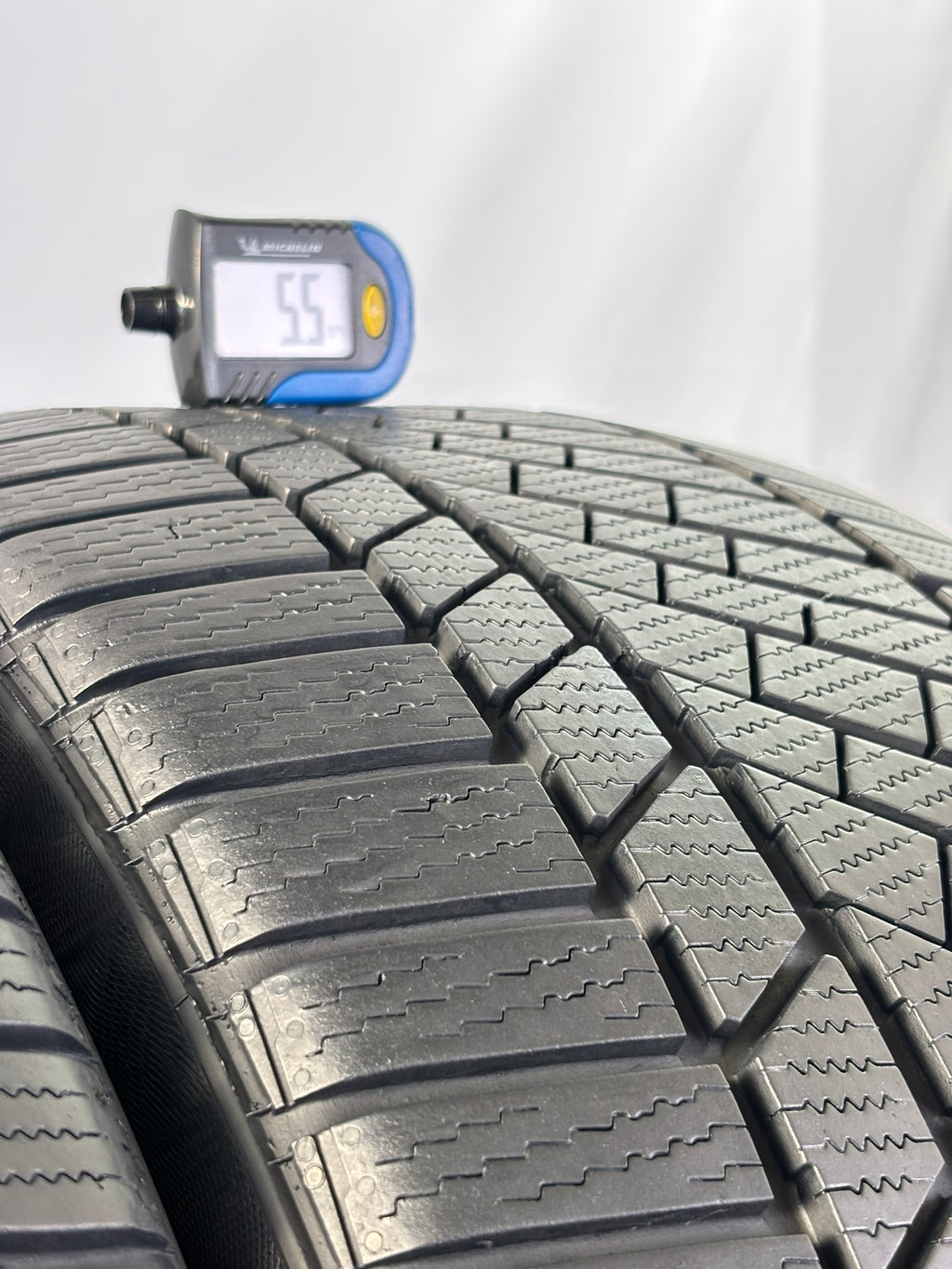 255/40 R18 99V XL Continental ContiWinter Contact