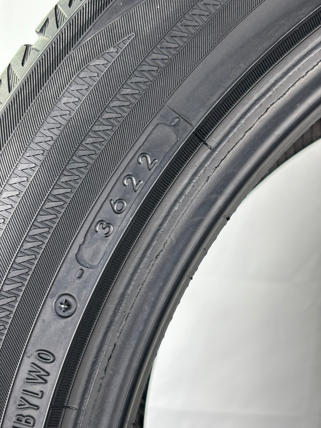 265/45 R20 108V XL Yokohama Bluearth M+S