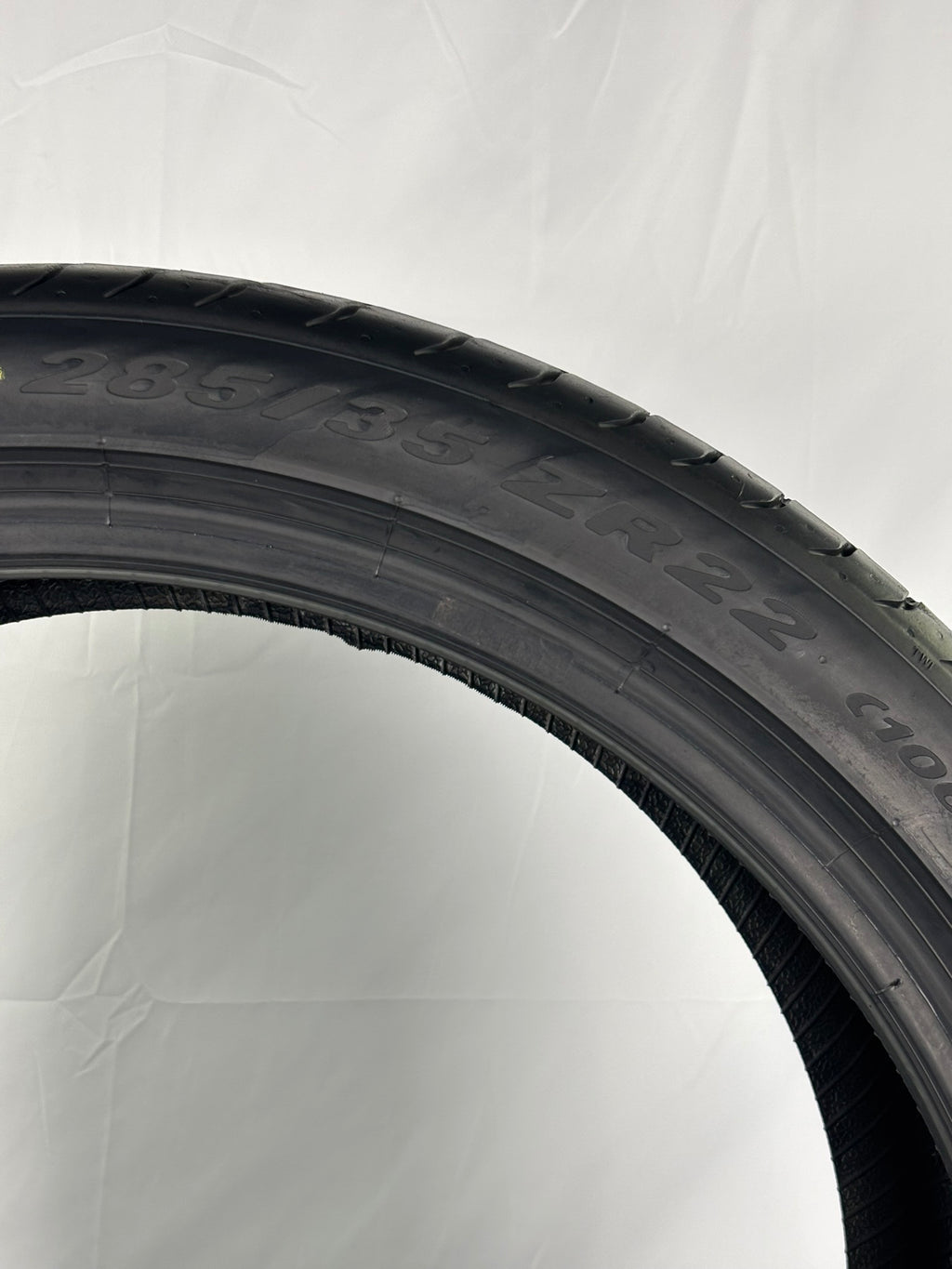 285/35 R22 106Y Pirelli Pzero NO