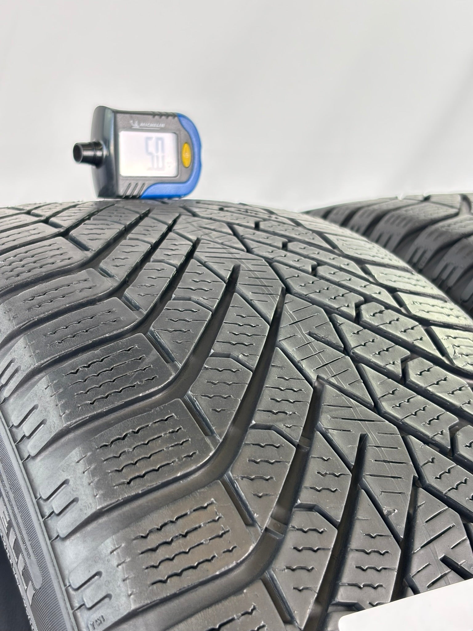 225/45 R17 94V Pirelli Cinturato Winter2