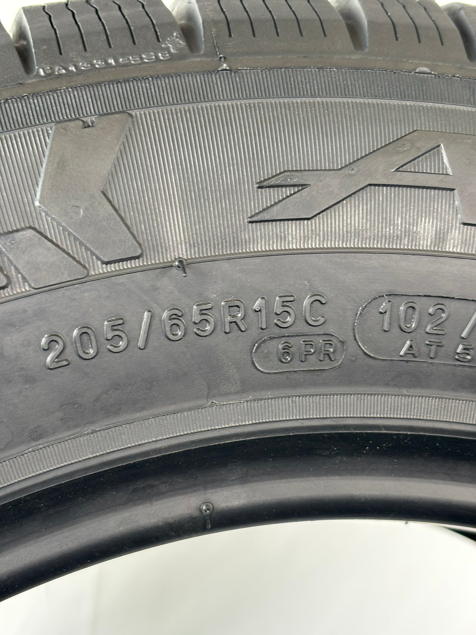 205/65 15C 102T Michelin Agilis 51 Snow-Ice M+S