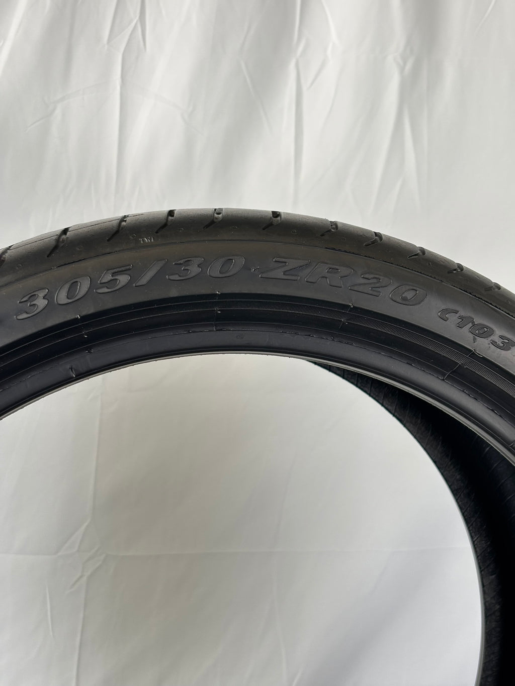 305/30 R20 103Y XL Pirelli Pzero tm N1