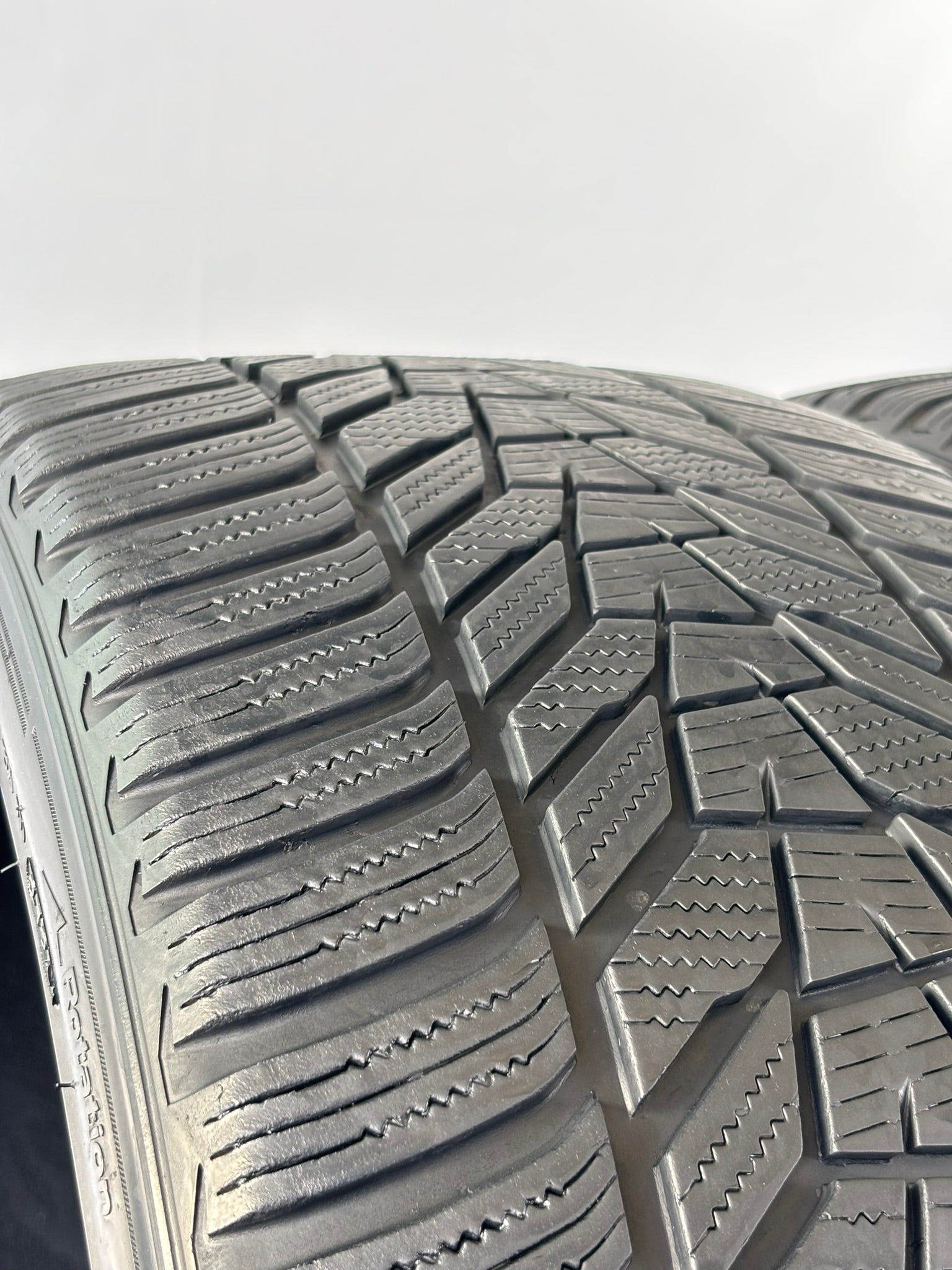265/35 R22 102W Hankook Winter I*cept evo3 X M+S