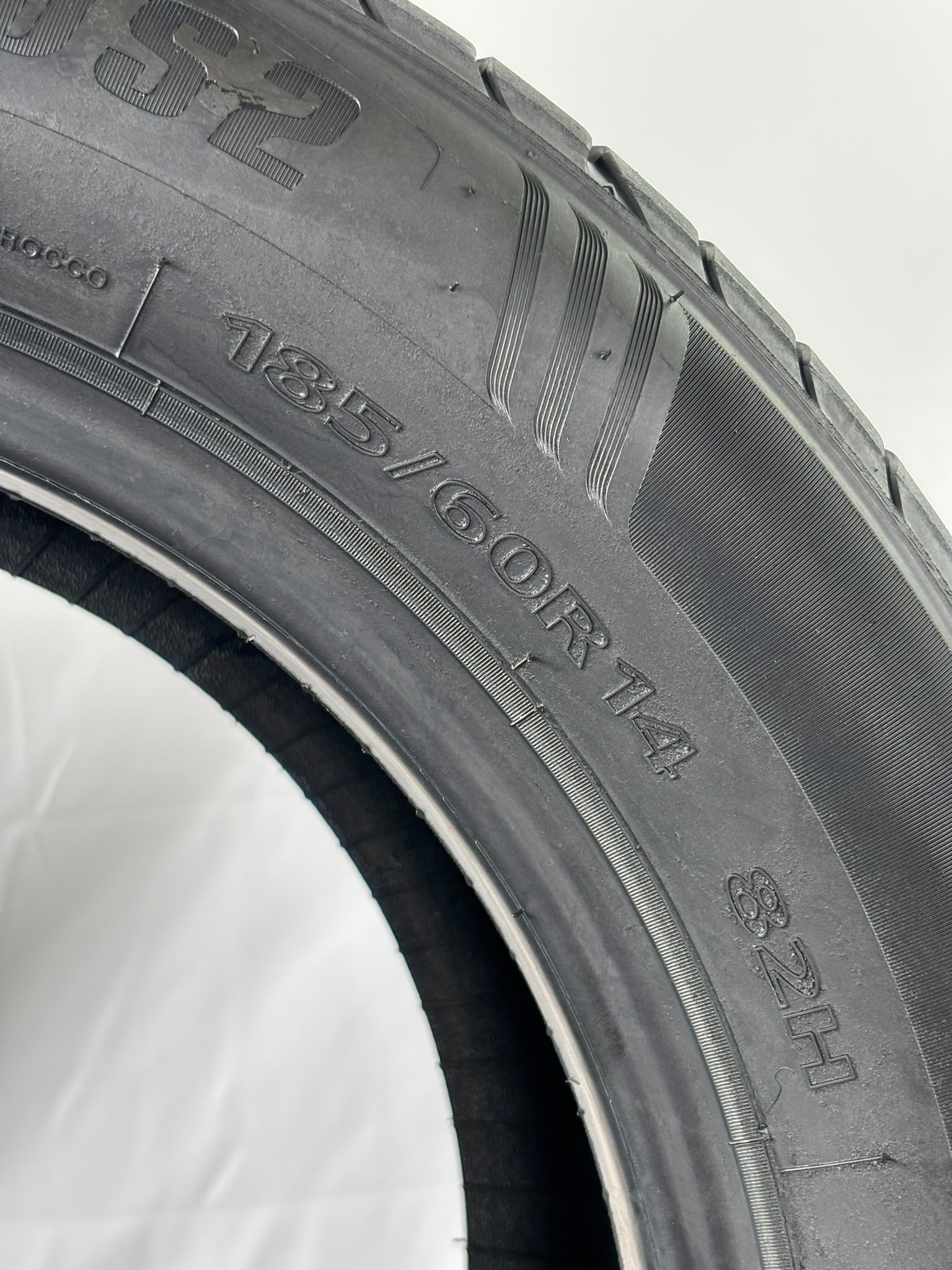 185 60 R14 82H Delinte Ds2