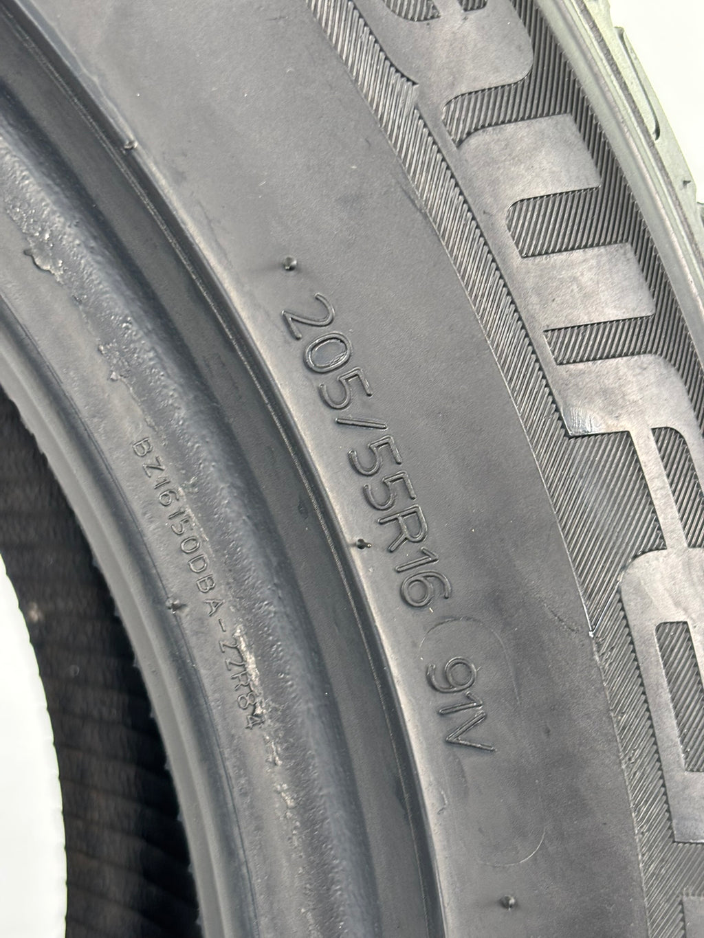 205 55 R16 91V Laufenn