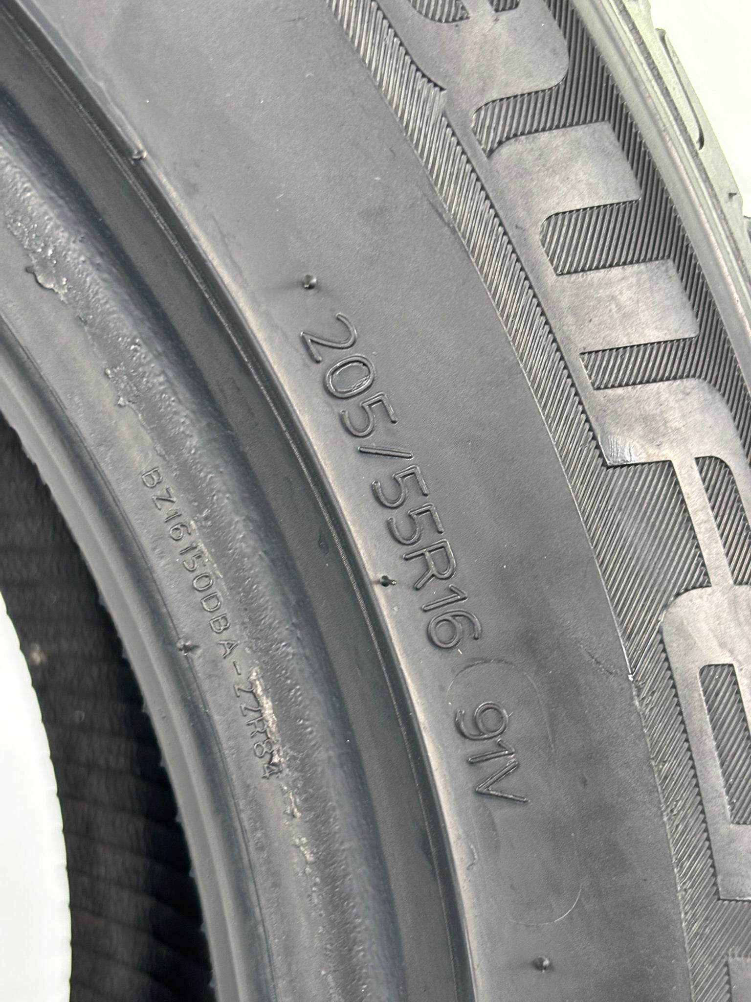 205 55 R16 91V Laufenn