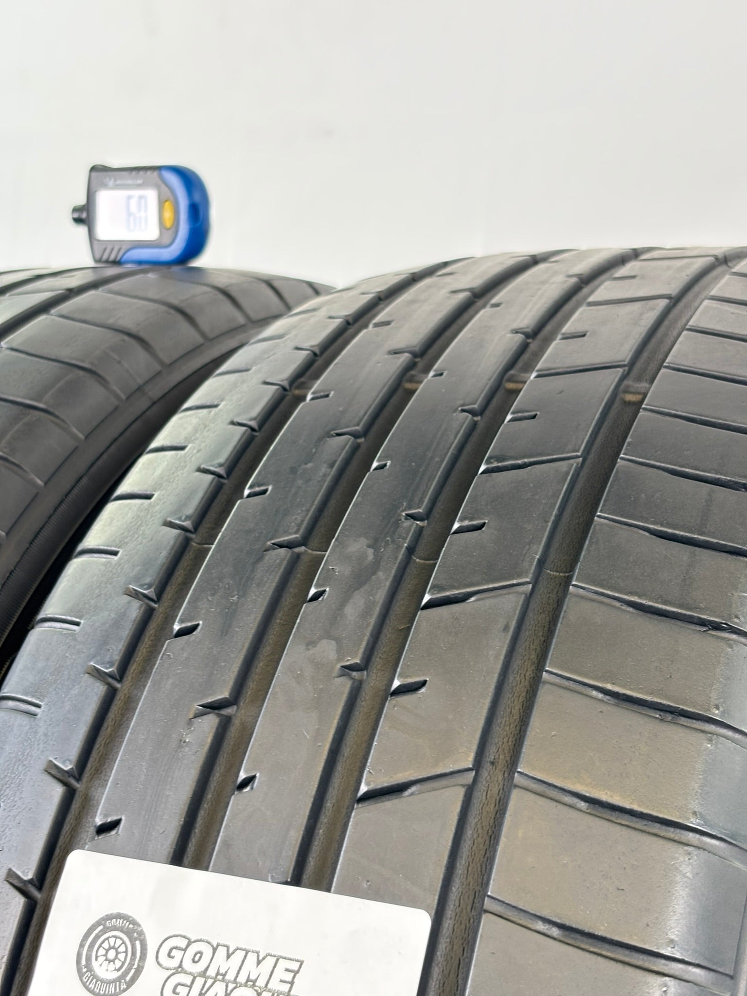 225 55 R19 99V Toyo Proxes