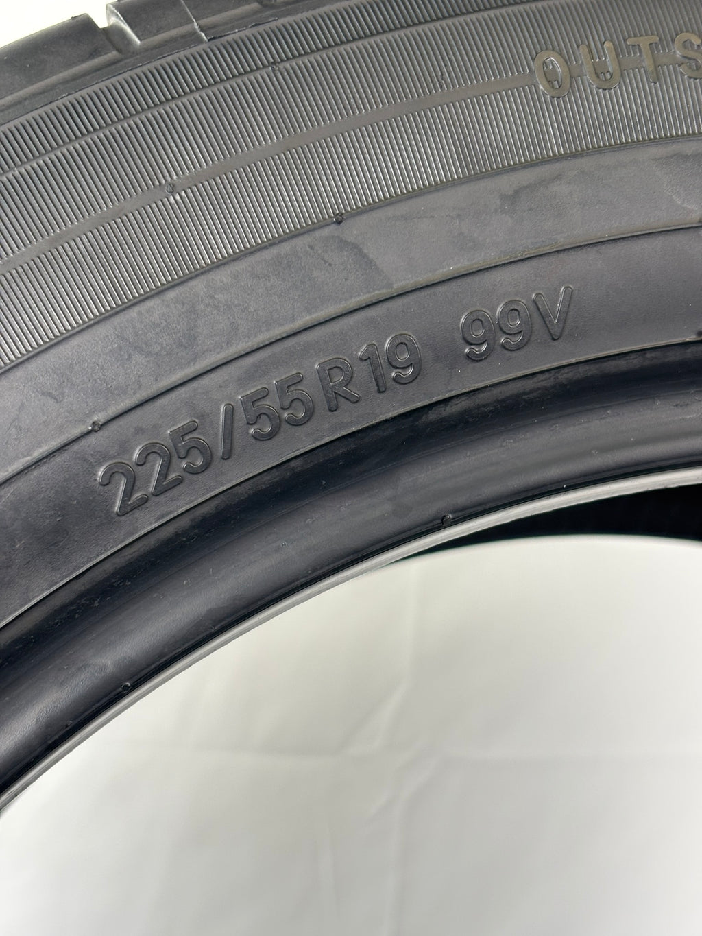 225 55 R19 99V Toyo Proxes