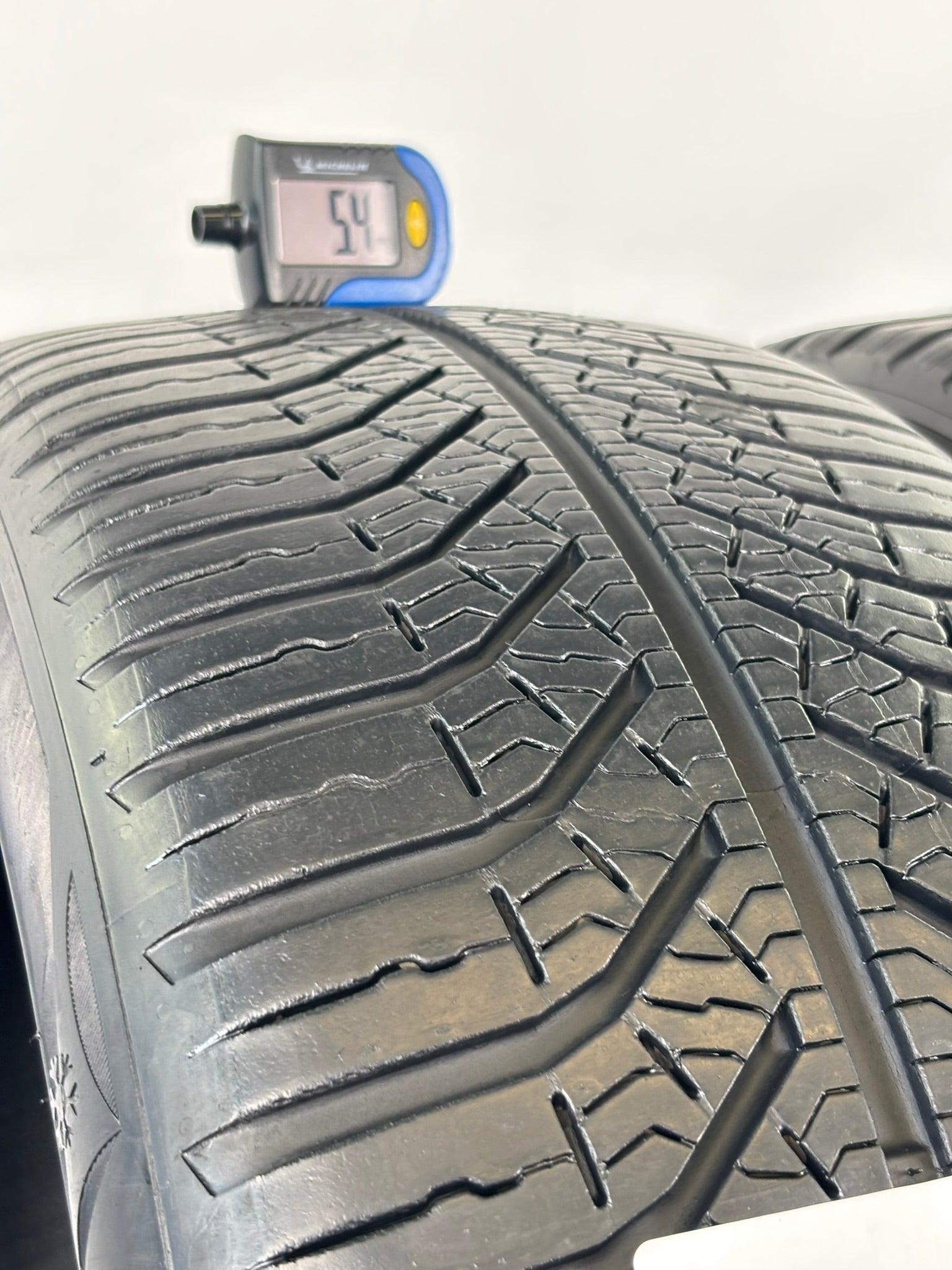 215 50 R17 9W XL Giti 4Stagioni M+S