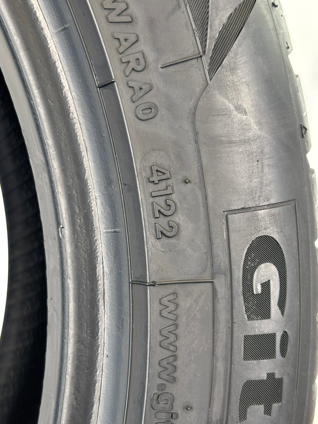 215 50 R17 9W XL Giti 4Stagioni M+S