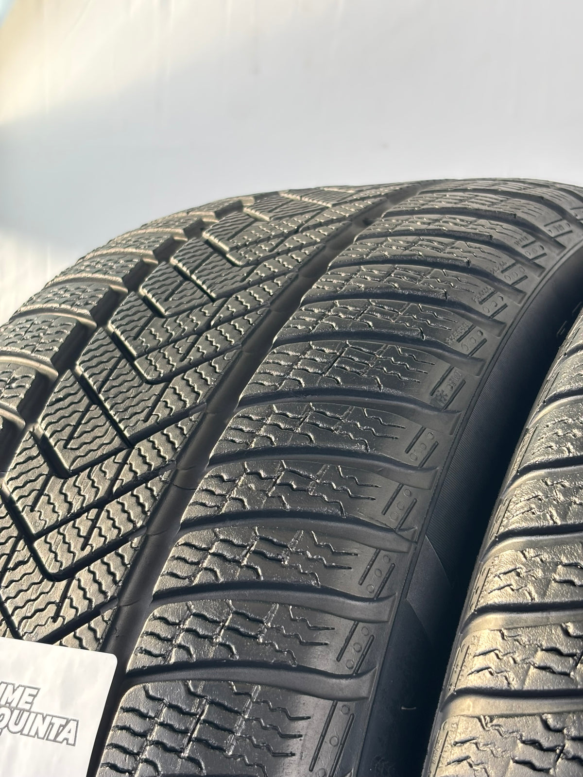275 45 R20 110V Pirelli Scorpion Winter  M+S RFT