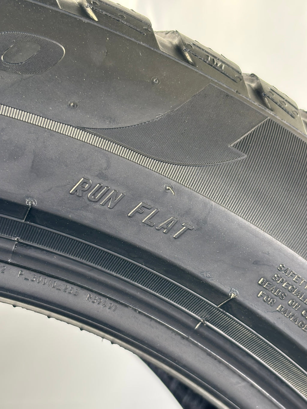 275 45 R20 110V Pirelli Scorpion Winter  M+S RFT