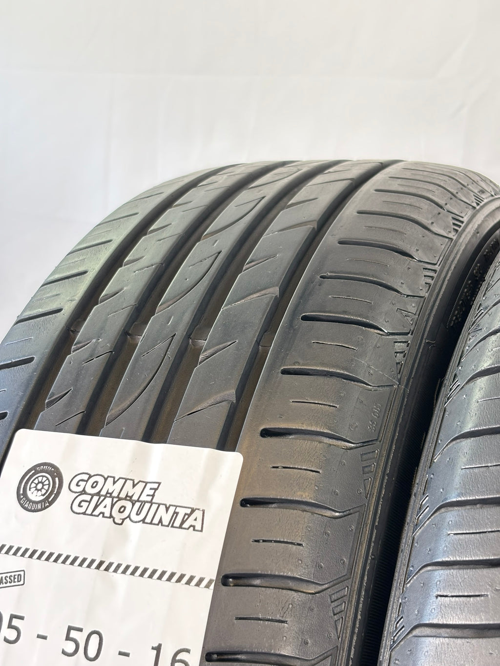 Pneumatici usati 205 50 r16 87w Gomme Estive 2 PZ Nexen Batt 6,1mm Dot 22