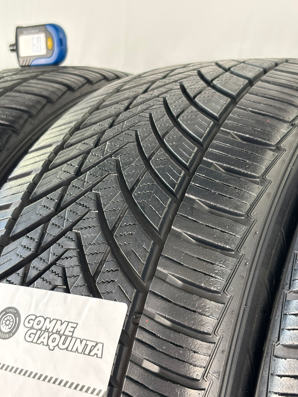 Pneumatici usati 225 45 r19 96y Gomme 4 Stagioni 4 PZ Tracmax Batt 6mm Dot 2020