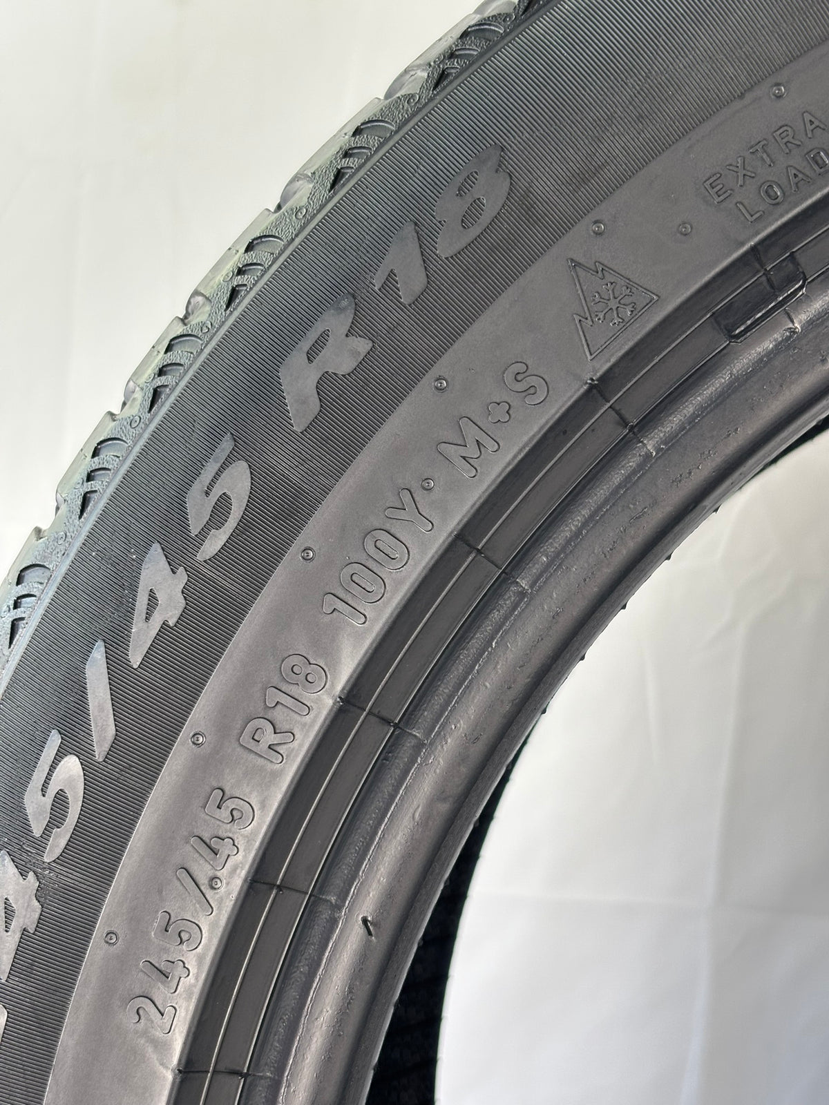 Pneumatici usati 245 45 r18 100y Gomme 4 Stagioni 2 PZ Pirelli Batt 4,7mm Dot 24