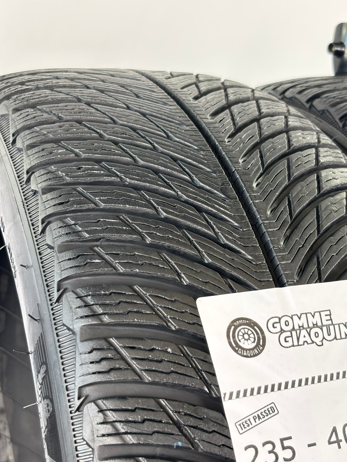 Pneumatici usati 235 40 r19 96w Gomme Invernali 2 PZ Michelin Batt 6mm Dot 2021
