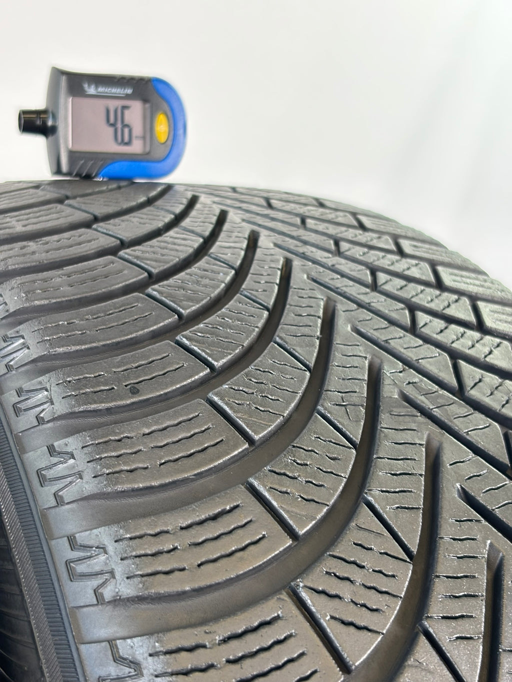 Pneumatici usati 225 55 r18 102v Gomme Invernali 2 PZ Maxxis Batt 4,6mm Dot 23