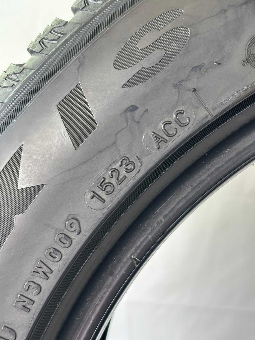 Pneumatici usati 225 55 r18 102v Gomme Invernali 2 PZ Maxxis Batt 4,6mm Dot 23